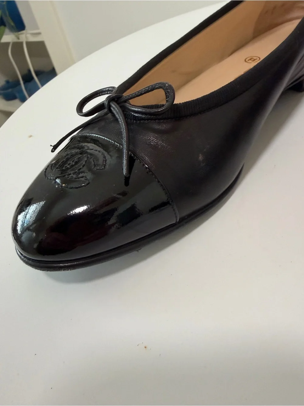 CHANEL Black Lambskin & Patent Calfskin Ballet Flats size 39
